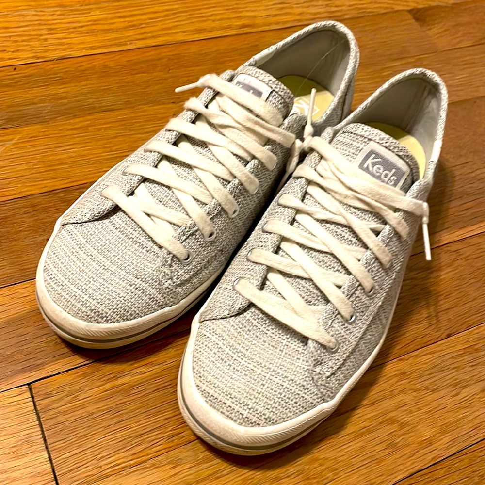 Keds canvas sneakers.  Sz 8. Grey and white texture.